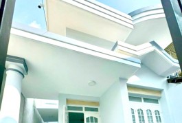 Định Cư Bán Nhà 2 Tầng  Hẻm Xe Hơi 91m2_5*18 chỉ 4 tỷ nhỉnh Gần UBND Linh Xuân Thủ Đức Giá Tốt